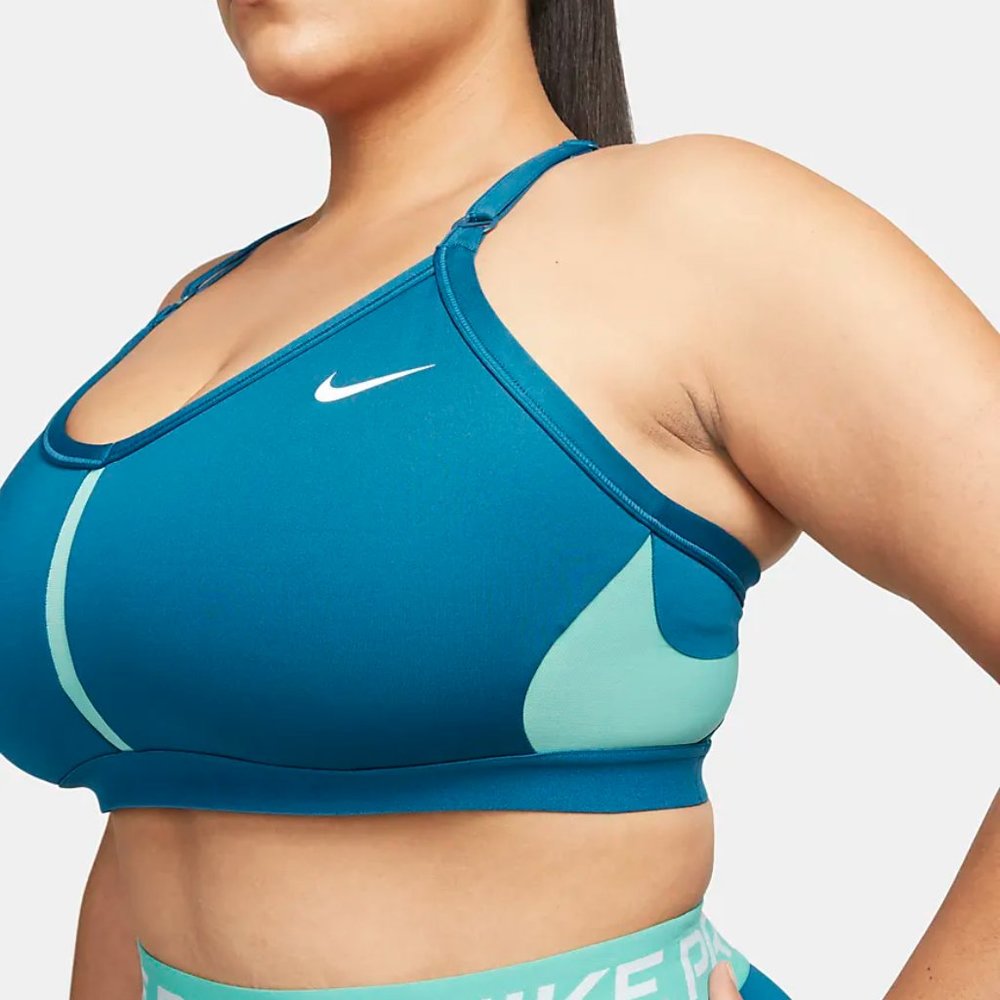 Nike Indy Women's Light-Support Padded V-Neck Sports Bra - Picture 2 of 6